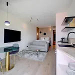 Upstays Sea View Pool 250M Villa Villa