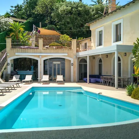 Upstays Sea View Pool 250m Villa