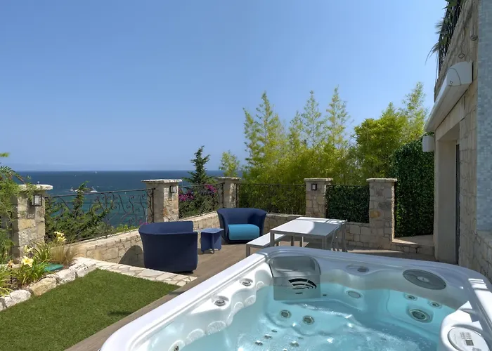 Upstays Sea View Pool 250M Villa Villa *