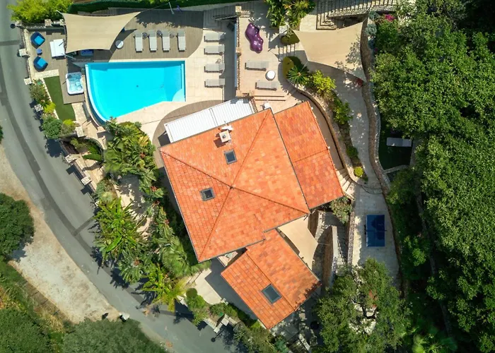 Upstays Sea View Pool 250M Villa Villa *