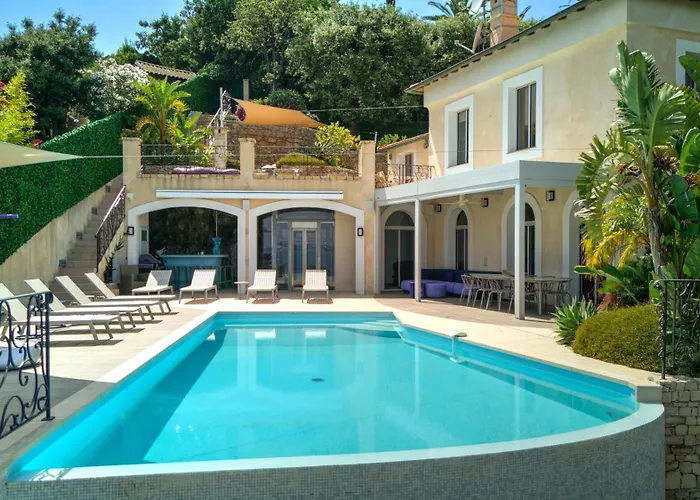 Upstays Sea View Pool 250M Villa Villa